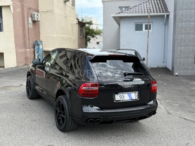 Porsche Cayenne-9