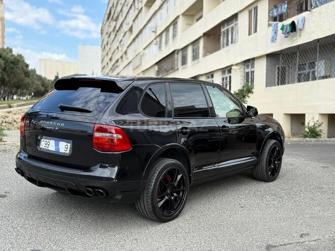 Porsche Cayenne-6