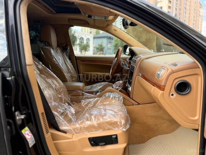 Porsche Cayenne-10