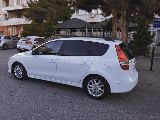 Hyundai i30 2010, 214,000 km - 1.6 l - Bakı