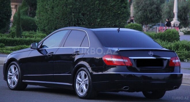 Mercedes E 350 4MATIC 2011, 170,000 km - 3.5 л - Gəncə