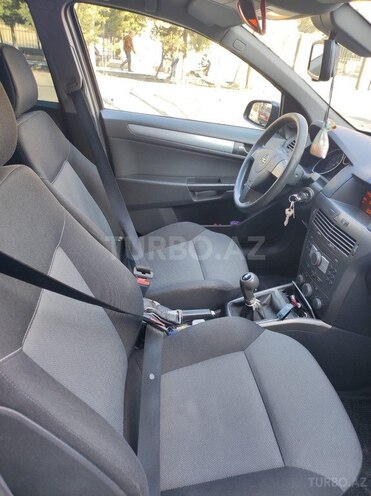 Opel Astra 2006, 278,000 km - 1.4 l - Bakı