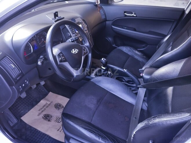 Hyundai i30 2010, 214,000 km - 1.6 l - Bakı