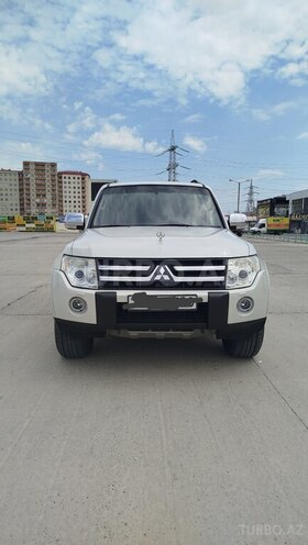 Mitsubishi Pajero 2008, 206,000 km - 3.0 l - Bakı