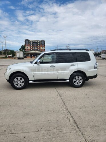 Mitsubishi Pajero 2008, 206,000 km - 3.0 l - Bakı