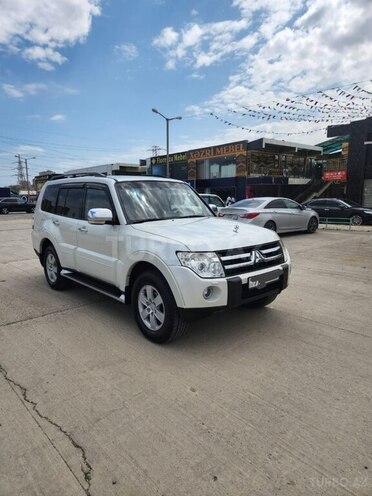 Mitsubishi Pajero 2008, 206,000 km - 3.0 l - Bakı