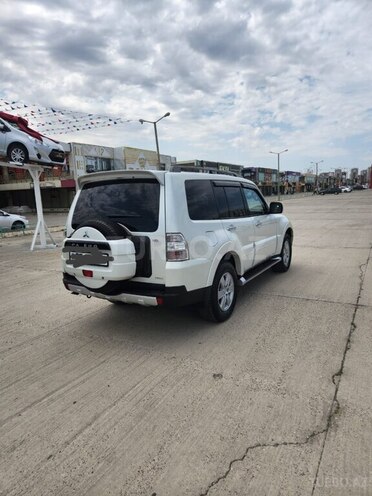 Mitsubishi Pajero 2008, 206,000 km - 3.0 l - Bakı
