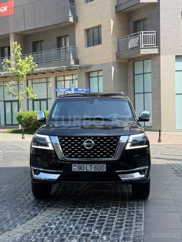 Nissan Patrol 2010, 27,500 km - 5.6 l - Bakı