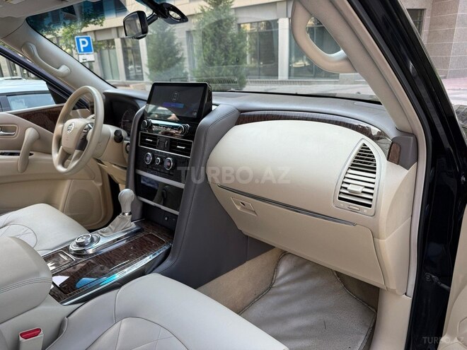 Nissan Patrol 2010, 27,500 km - 5.6 l - Bakı