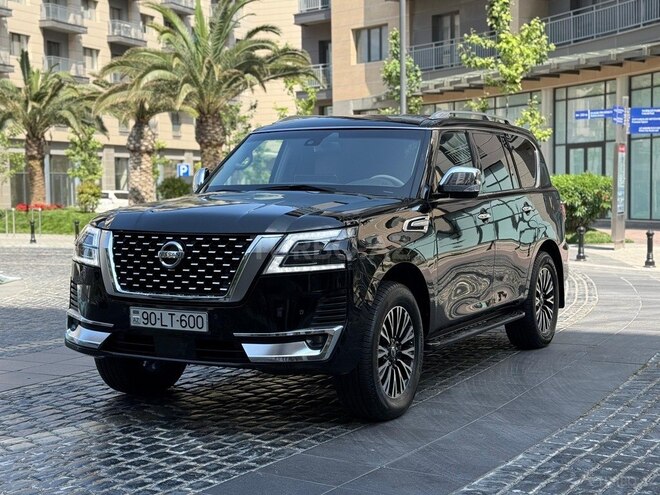 Nissan Patrol 2010, 27,500 km - 5.6 l - Bakı