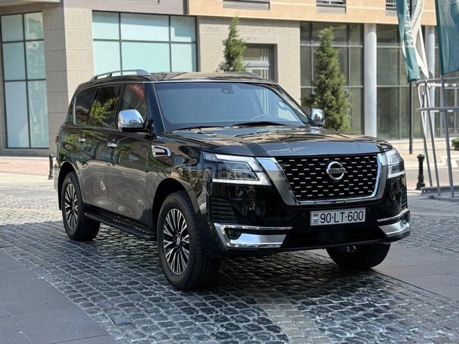 Nissan Patrol 2010, 27,500 km - 5.6 l - Bakı