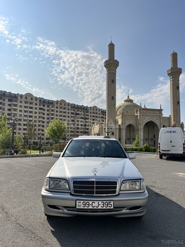 Mercedes C 200 2000, 450,000 km - 2.0 л - Bakı