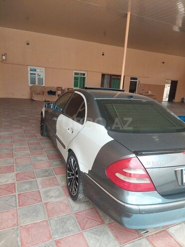 Mercedes E 350 2005, 327,000 km - 3.5 l - Ağstafa