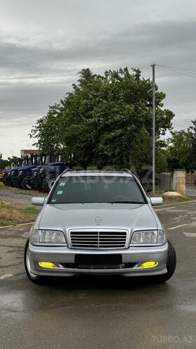 Mercedes C 180 2000, 320,000 km - 1.8 l - Bakı