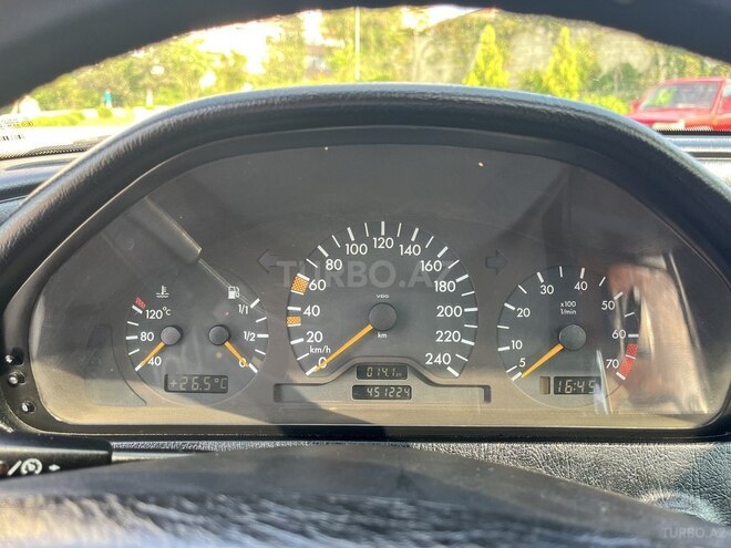 Mercedes C 200 2000, 450,000 km - 2.0 л - Bakı