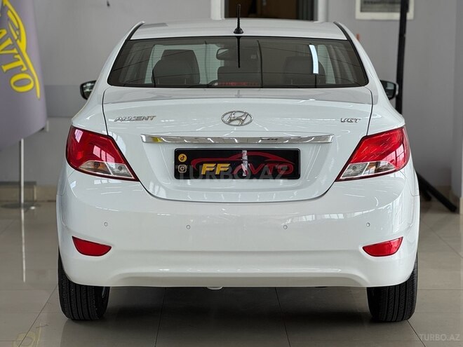 Hyundai Accent 2014, 220,000 km - 1.6 l - Bakı