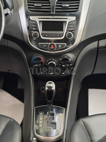 Hyundai Accent 2014, 220,000 km - 1.6 l - Bakı