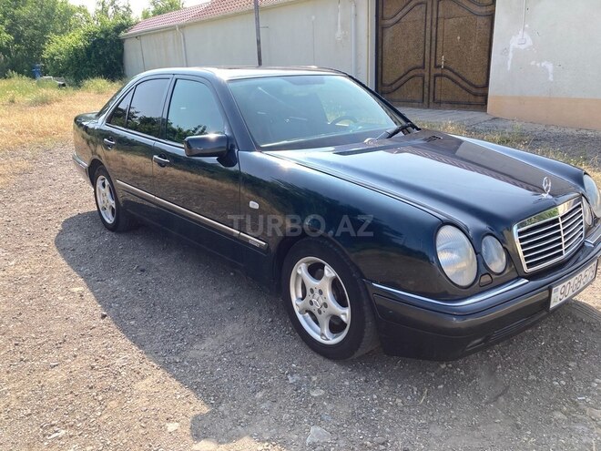 Mercedes E 320 1995, 370,000 km - 3.2 l - Tovuz