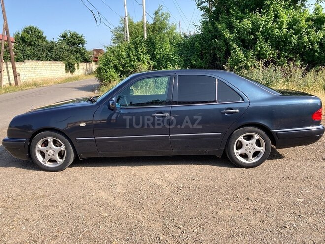 Mercedes E 320 1995, 370,000 km - 3.2 l - Tovuz
