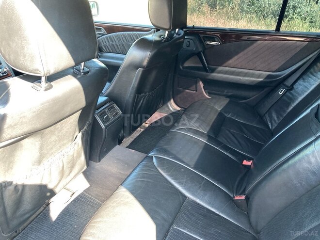 Mercedes E 320 1995, 370,000 km - 3.2 l - Tovuz