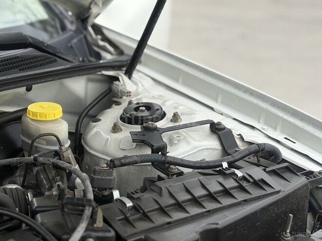 Nissan Maxima-20