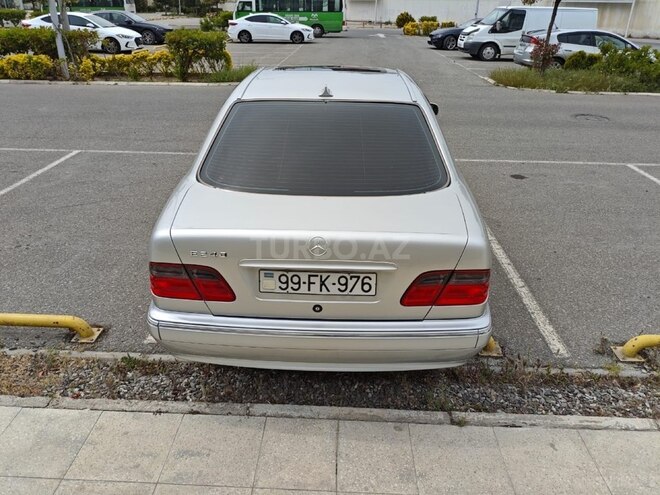 Mercedes E 240 2000, 362,000 km - 2.4 l - Bakı