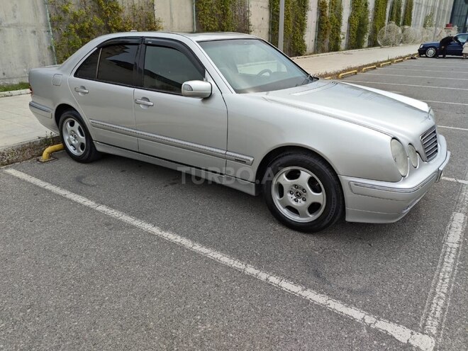 Mercedes E 240 2000, 362,000 km - 2.4 l - Bakı