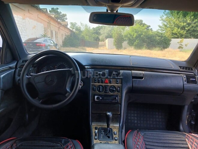 Mercedes E 230 1997, 255,566 km - 2.3 l - Sumqayıt