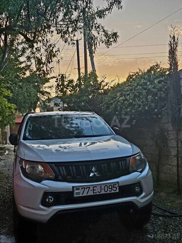 Mitsubishi L200 2018, 188,547 km - 2.4 л - Bakı