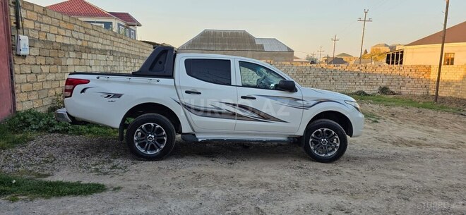 Mitsubishi L200 2018, 188,547 km - 2.4 л - Bakı