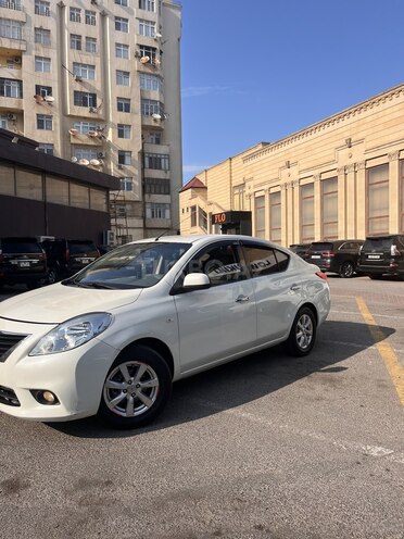 Nissan Sunny 2013, 308,000 km - 1.5 l - Bakı
