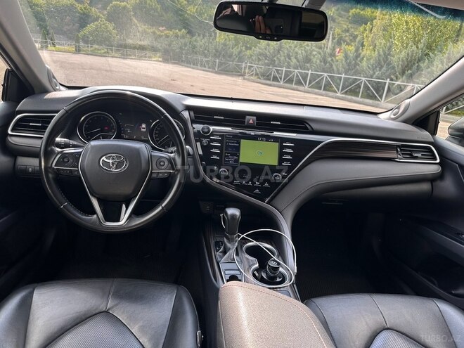 Toyota Camry 2018, 104,300 km - 2.5 л - Şəki