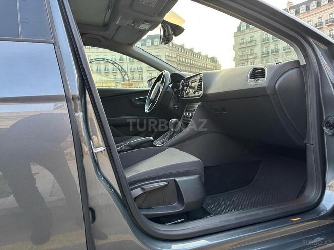 SEAT Leon-7