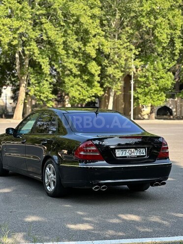 Mercedes E 240 2004, 249,000 km - 2.6 l - Mingəçevir