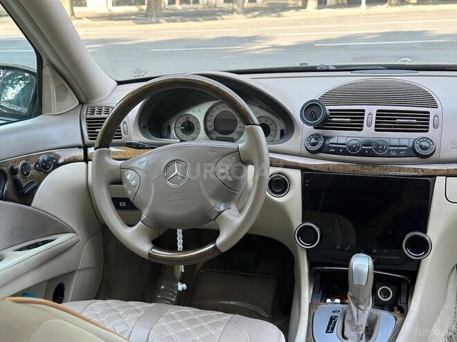 Mercedes E 240 2004, 249,000 km - 2.6 l - Mingəçevir