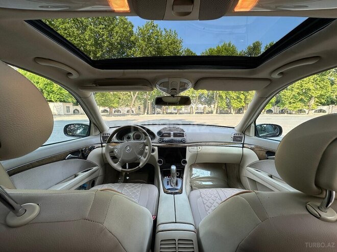 Mercedes E 240 2004, 249,000 km - 2.6 l - Mingəçevir