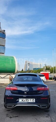 Mercedes E 220 d 2018, 136,000 km - 2.0 l - Bakı