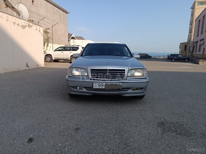 Mercedes C 220 d 1999, 380,000 km - 2.2 л - Bakı