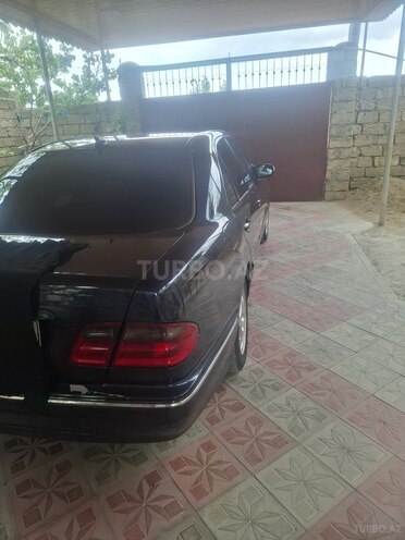 Mercedes E 220 1999, 380,000 km - 2.2 l - Bakı
