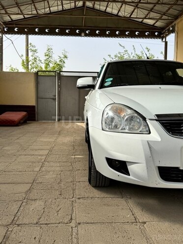 LADA (VAZ) Priora 2015, 130,000 km - 1.6 l - Salyan