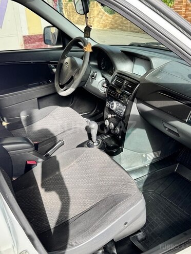 LADA (VAZ) Priora 2015, 130,000 km - 1.6 l - Salyan