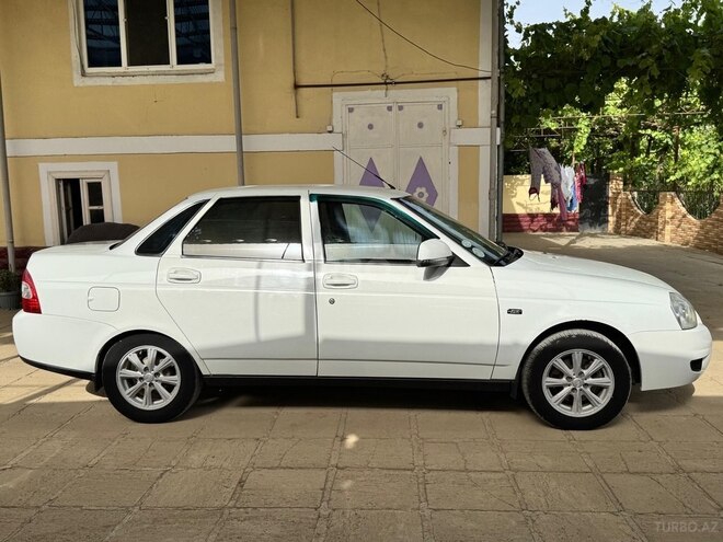 LADA (VAZ) Priora 2015, 130,000 km - 1.6 l - Salyan