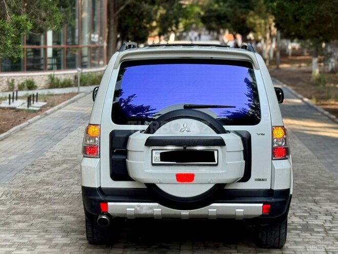 Mitsubishi Pajero 2007, 193,702 km - 3.0 л - Bakı