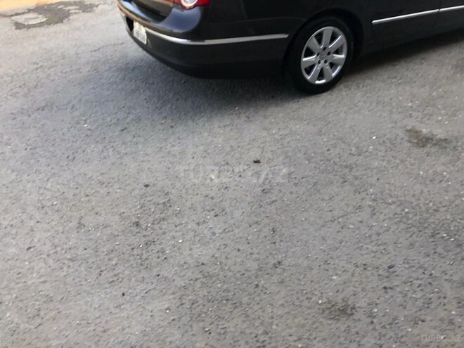Volkswagen Passat 2006, 674,682 km - 2.0 l - Bakı