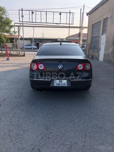 Volkswagen Passat 2006, 674,682 km - 2.0 l - Bakı