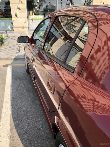 Opel Astra 2000, 250,000 km - 1.6 л - Bakı