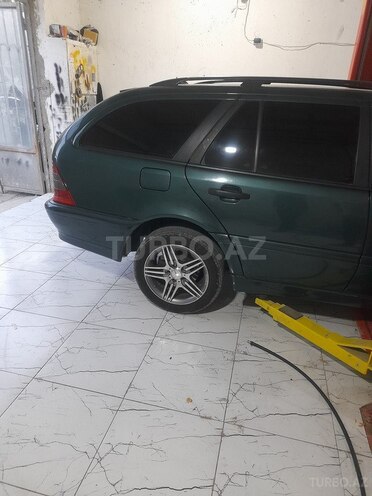 Mercedes C 180 1999, 455,555 km - 2.0 l - Salyan