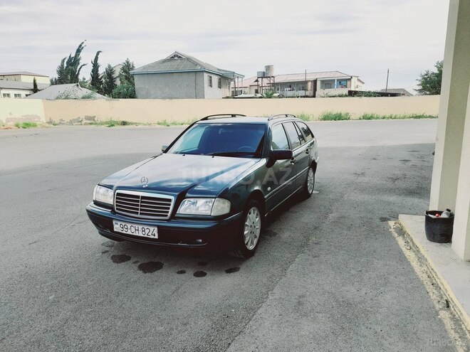 Mercedes C 180 1999, 455,555 km - 2.0 l - Salyan