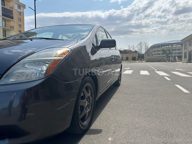 Toyota Prius-2