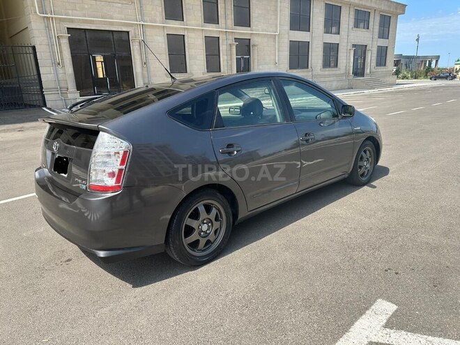 Toyota Prius-9
